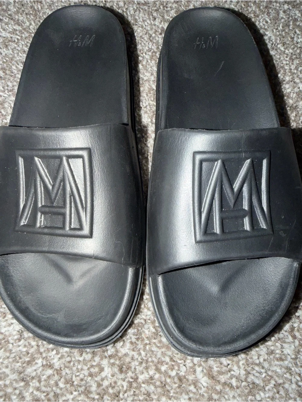 H&M Black Slide Sandals - Cushioned Slip-On